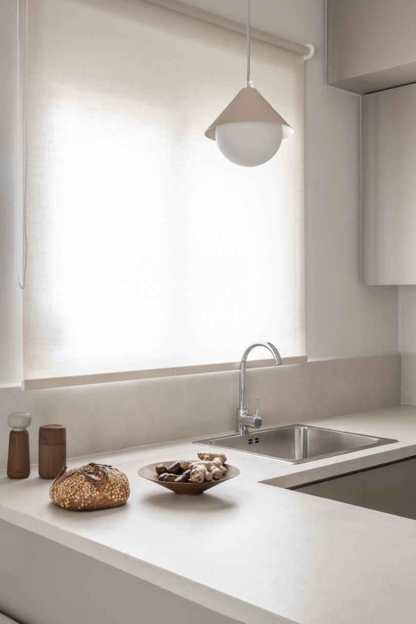 Space is around us设计的极简主义公寓Casa Bēju