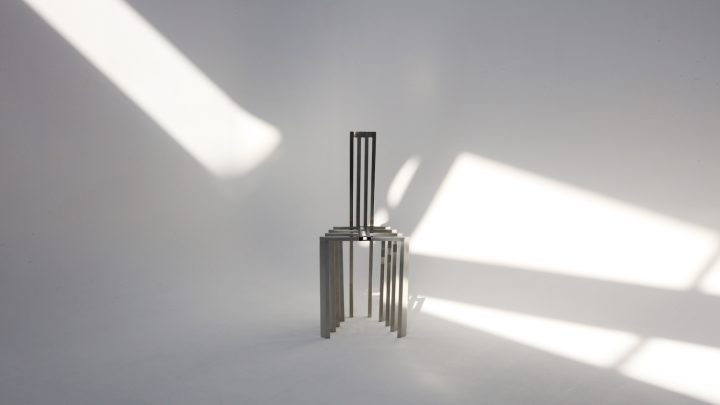 由Jiyun Lee 设计的极简主义椅子 Foln Chair