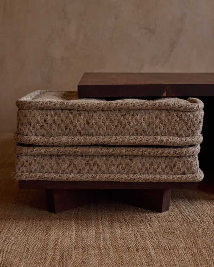 Beson设计的极简家具Noa Coffee Table & Ottomans