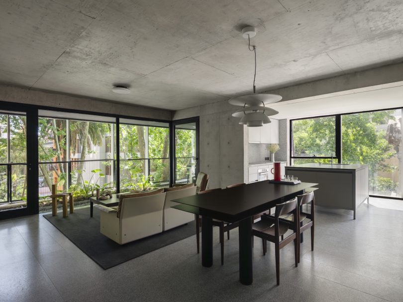 322A建筑事务所设计的极简住宅O'Higgins Building