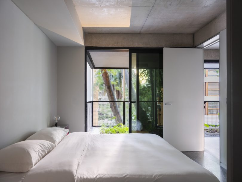 322A建筑事务所设计的极简住宅O'Higgins Building