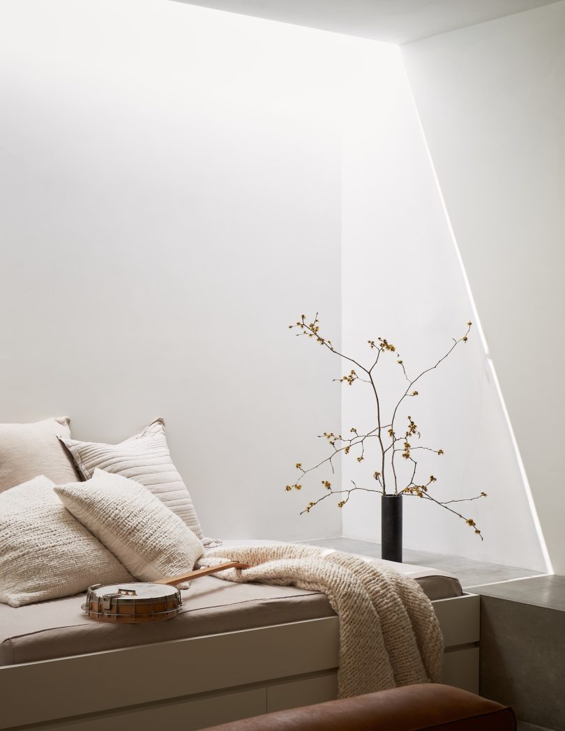 GO'C建筑事务所设计的极简住宅The Rambler