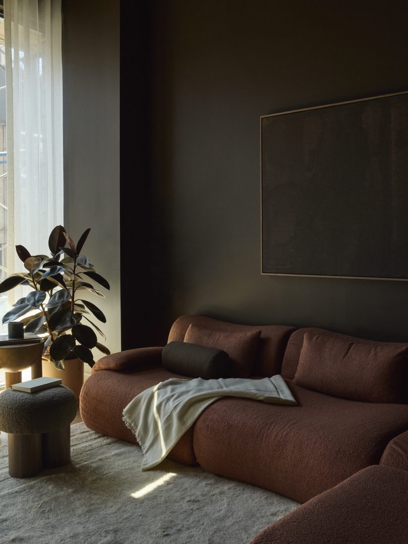 Frida Escobedo Studio设计的极简公寓Bergen Brooklyn