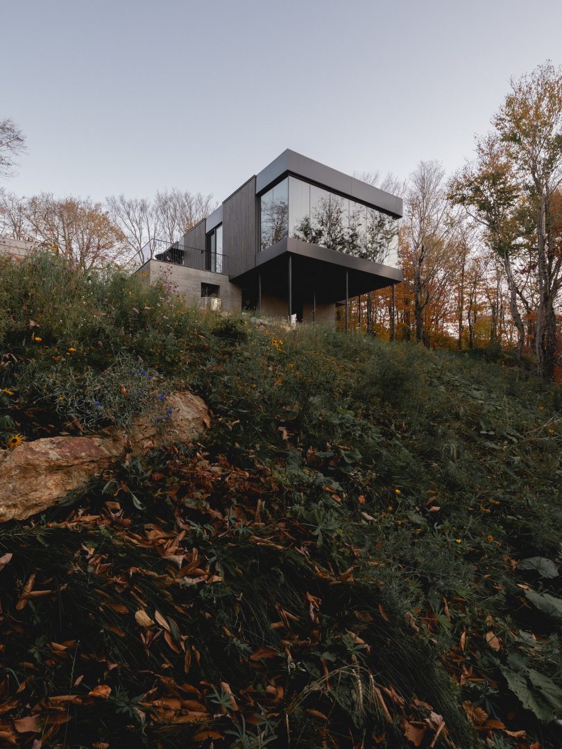 Atelier II I7 建筑事务所设计的极简住宅Bruno & Michèle