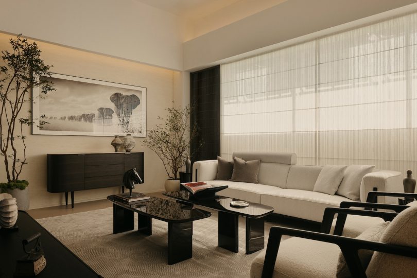 Right Angle Studio设计对的极简展厅CANCAN Flagship