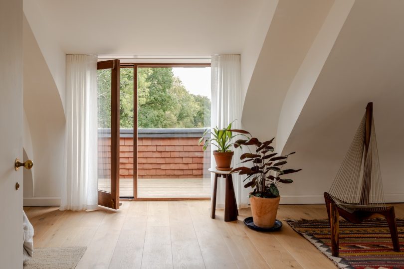 由Templeton Ford设计的极简主义住宅Clay Rise