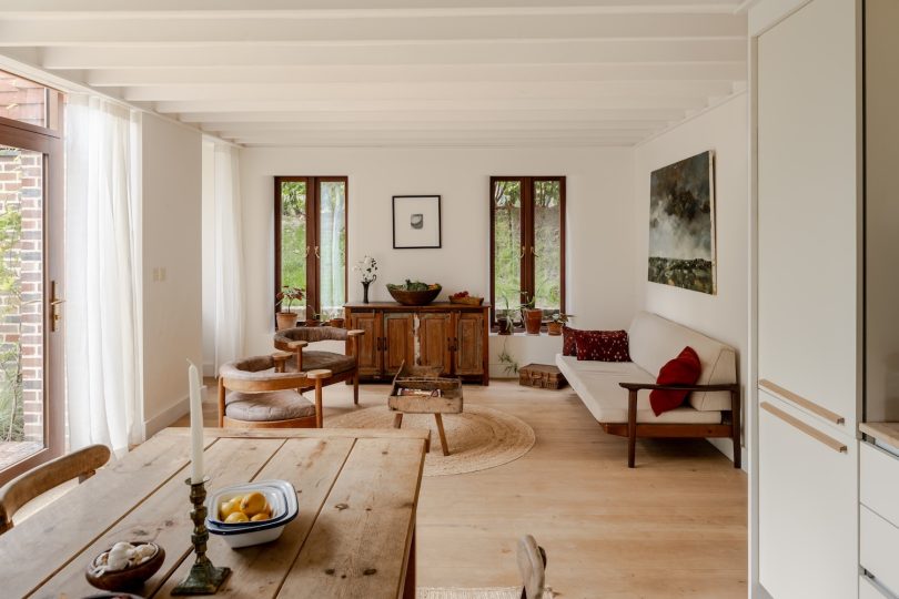 由Templeton Ford设计的极简主义住宅Clay Rise