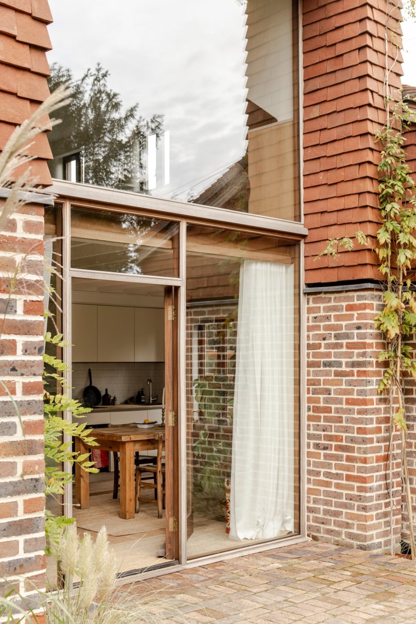 由Templeton Ford设计的极简主义住宅Clay Rise