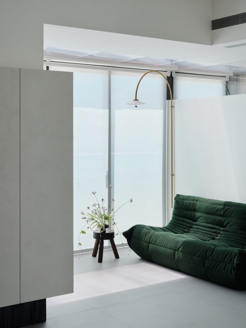 ST Design Studio 设计的极简主义公寓 Daisy