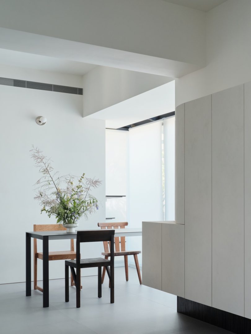 ST Design Studio 设计的极简主义公寓 Daisy