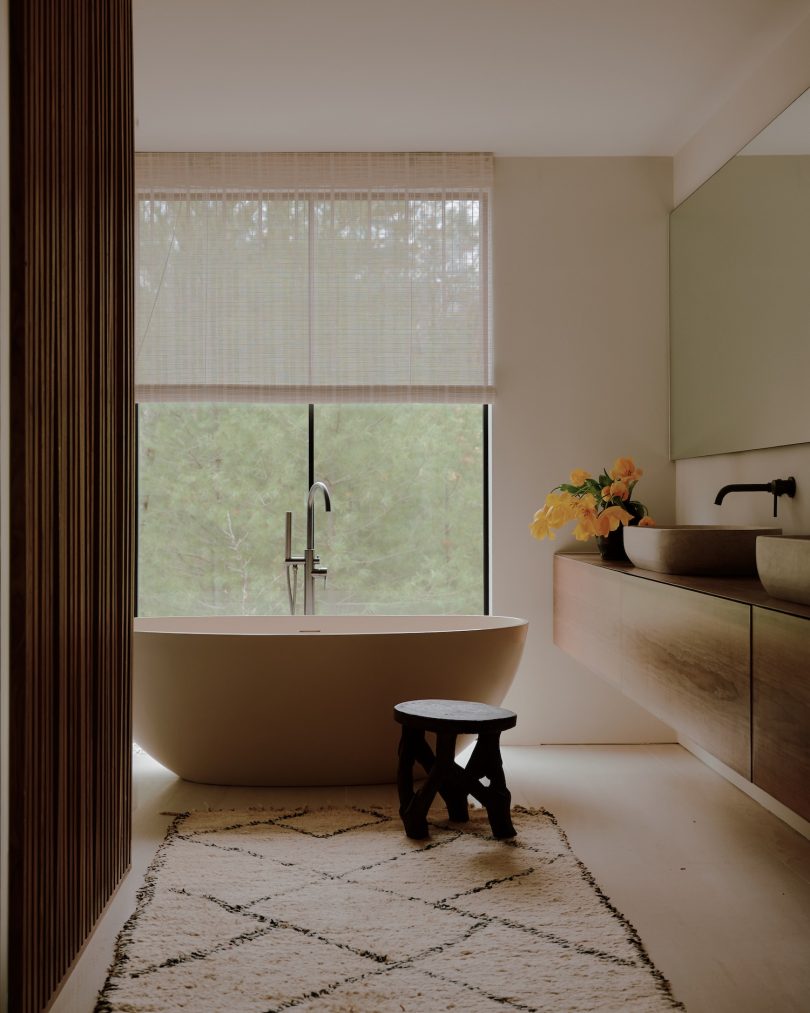 Helena Clunies-Ross设计的极简住宅East Hampton Residence