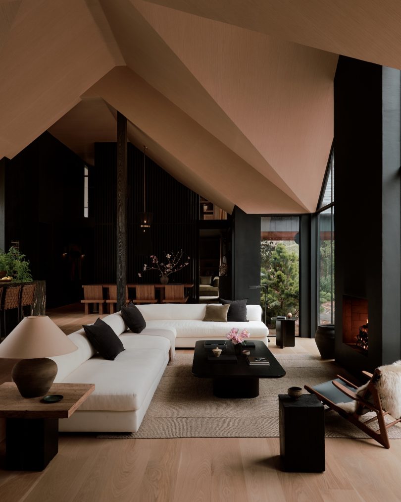 Helena Clunies-Ross设计的极简住宅East Hampton Residence