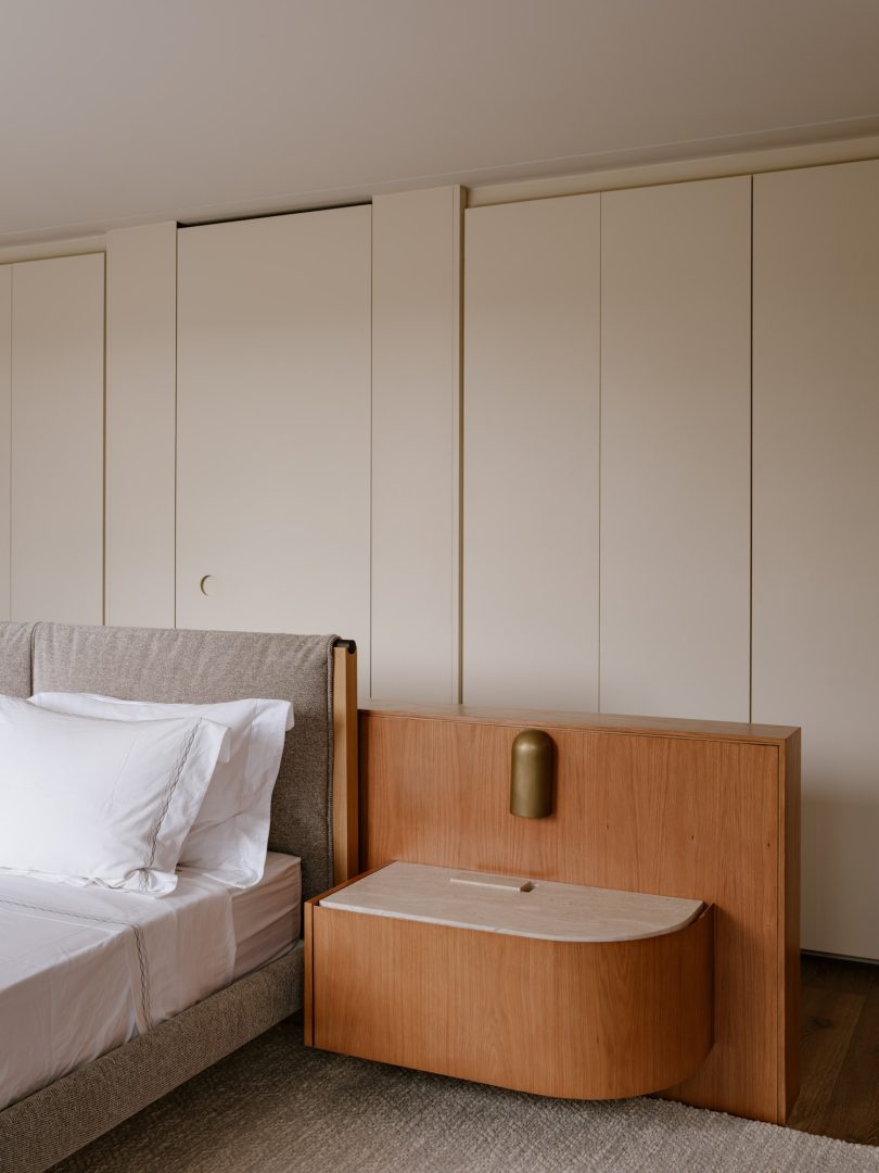 Meireles + Pavan Arquitetura 设计的极简住宅 FR House