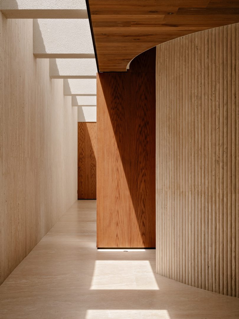Meireles + Pavan Arquitetura 设计的极简住宅 FR House