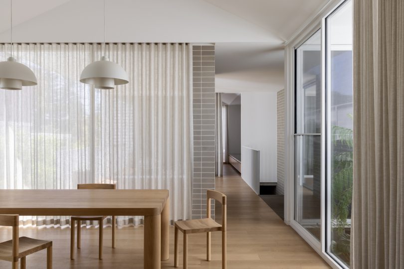 Studio gram设计的极简主义住宅Henley Beach House