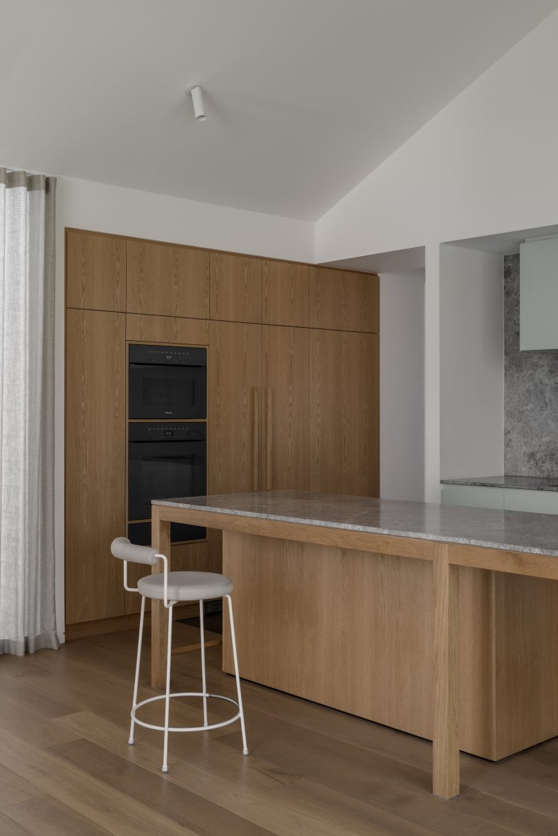 Studio gram设计的极简主义住宅Henley Beach House