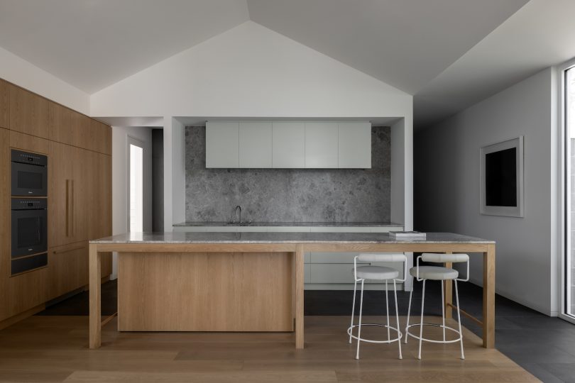 Studio gram设计的极简主义住宅Henley Beach House