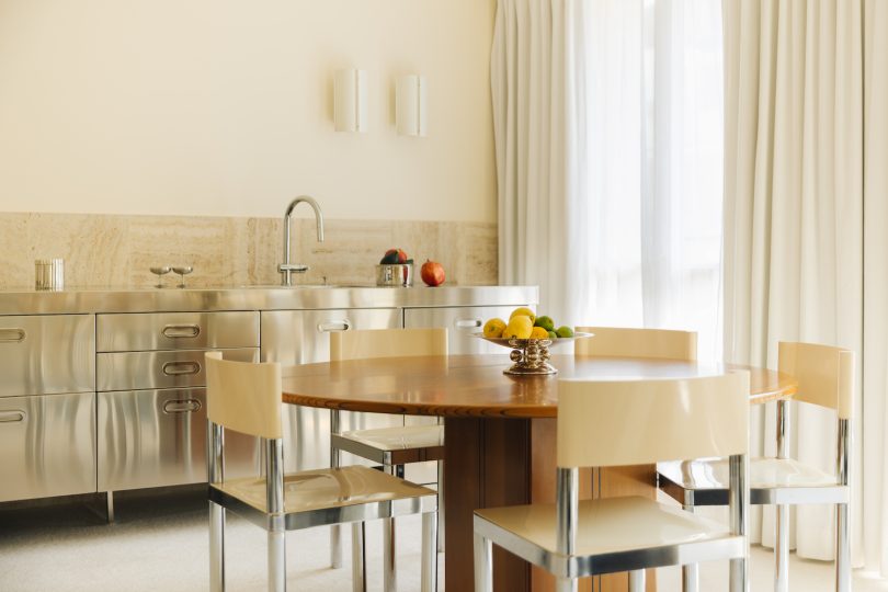 HADDOU/DUFOURCQ 设计的极简住宅 Marais Apartment