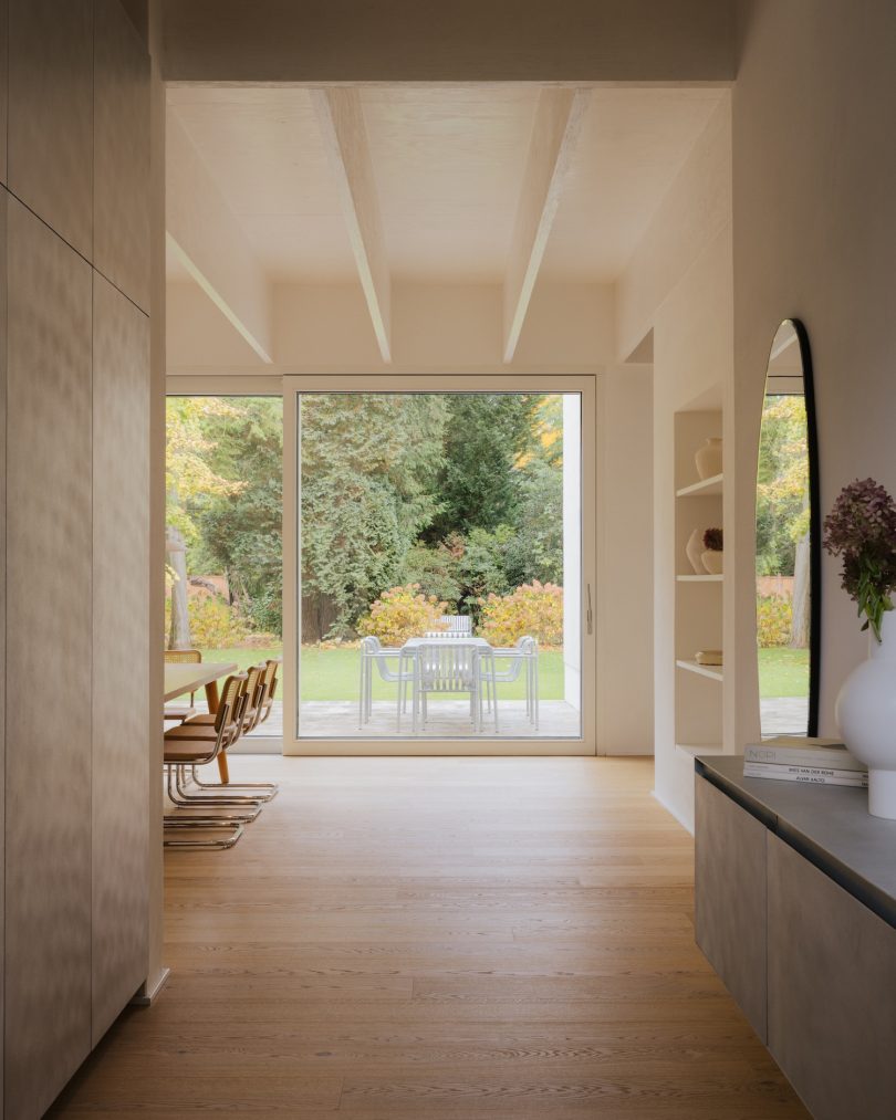 rundzwei Architekten BDA设计的极简住宅OneTwoHouse