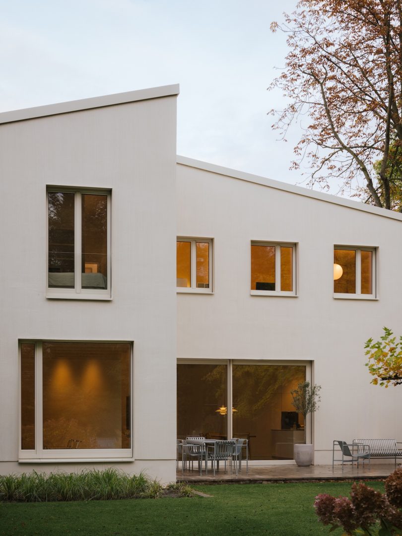 rundzwei Architekten BDA设计的极简住宅OneTwoHouse