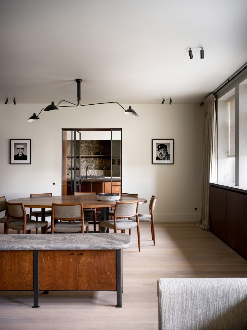 Decancq Vercruysse设计的极简公寓Pied-à-terre Brussels