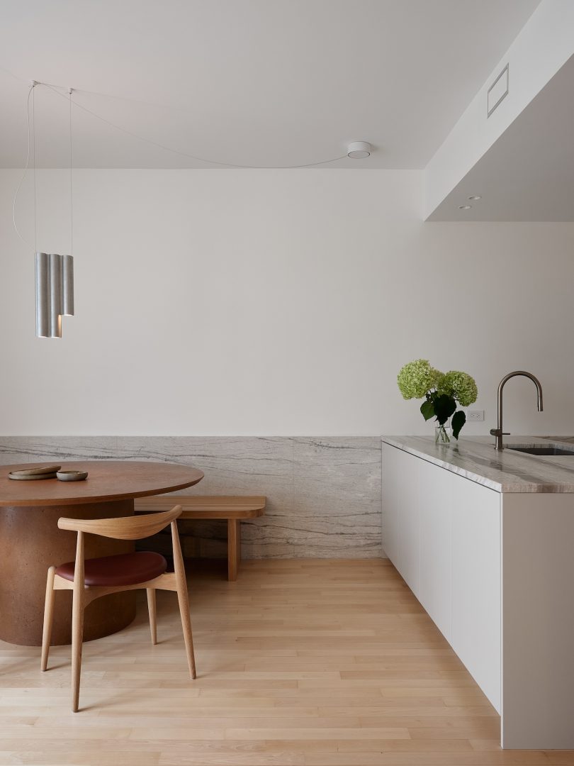 Michael Godmer Studio设计的极简公寓Saint-Patrick Residence