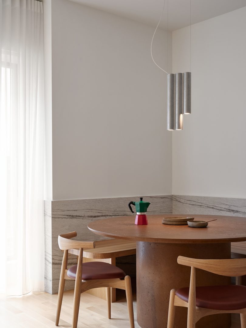 Michael Godmer Studio设计的极简公寓Saint-Patrick Residence