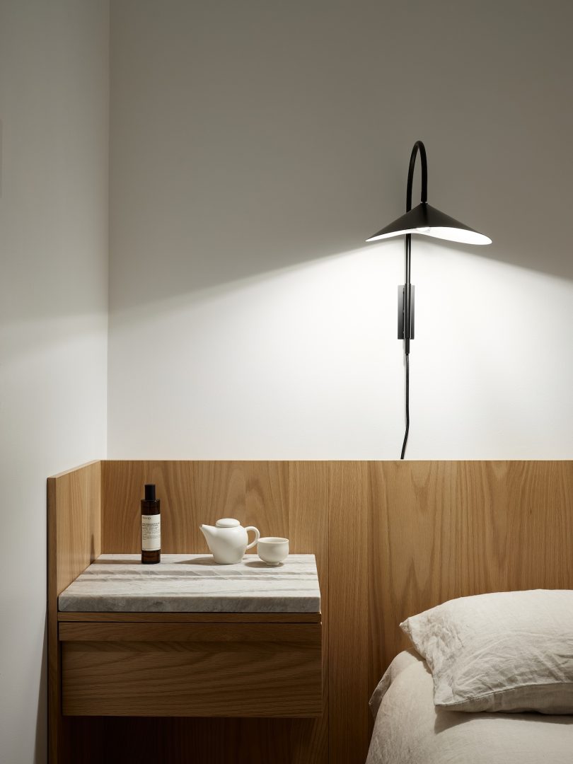 Michael Godmer Studio设计的极简公寓Saint-Patrick Residence