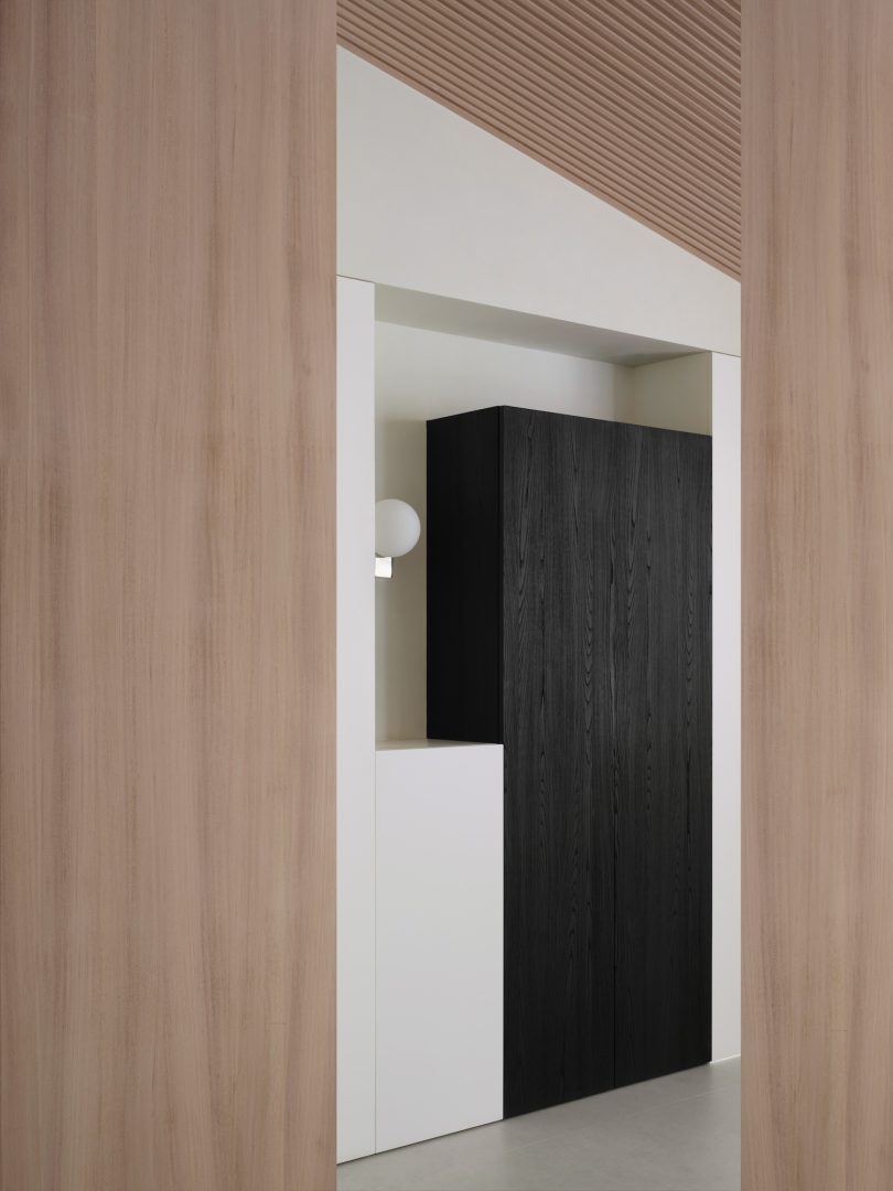 NDB DESIGN OFFICE设计的极简空间Sanchi Woodwork