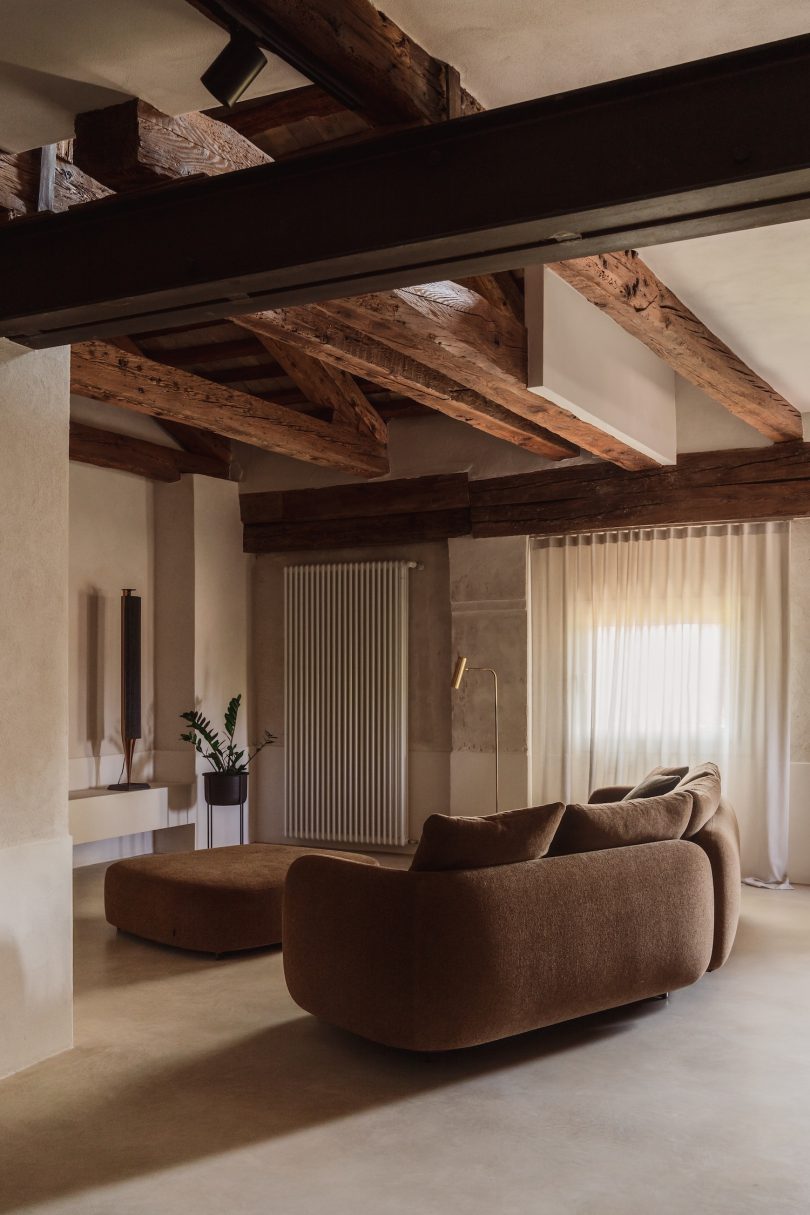 MIDE architetti设计的极简住宅Villa Soranzo Penthouse