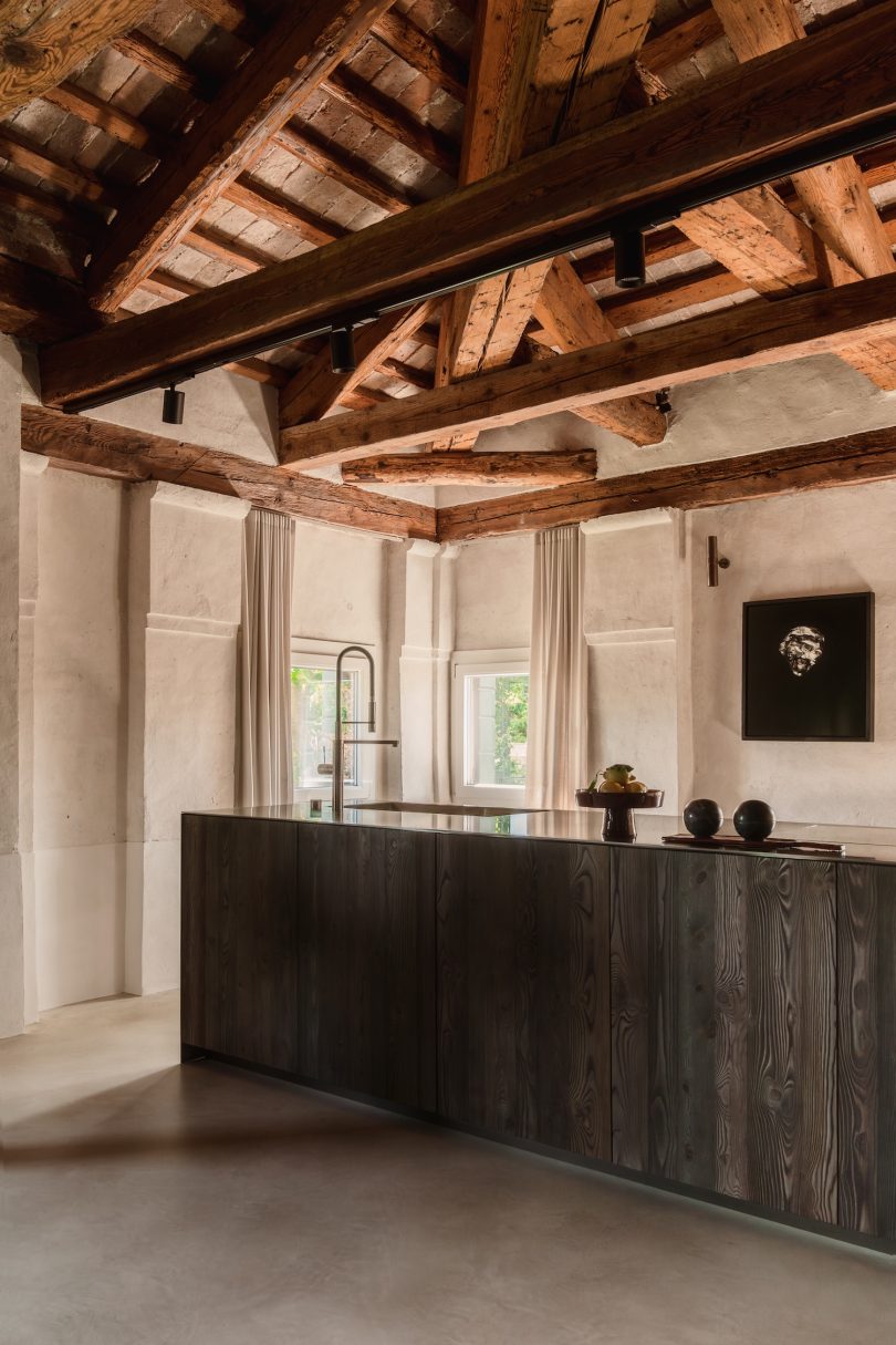 MIDE architetti设计的极简住宅Villa Soranzo Penthouse