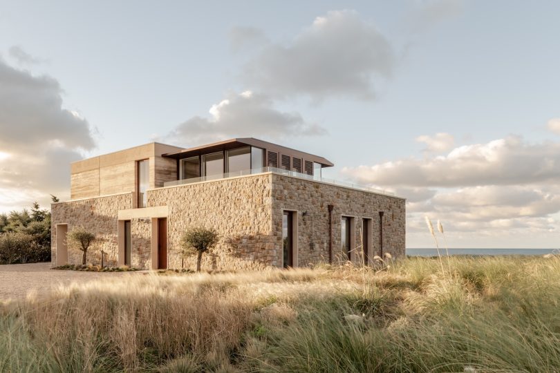 Fieldwork Architects 设计的极简主义住宅 Wishing Well