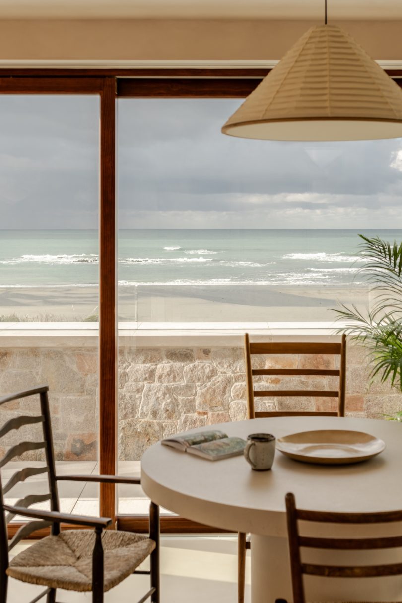 Fieldwork Architects 设计的极简主义住宅 Wishing Well