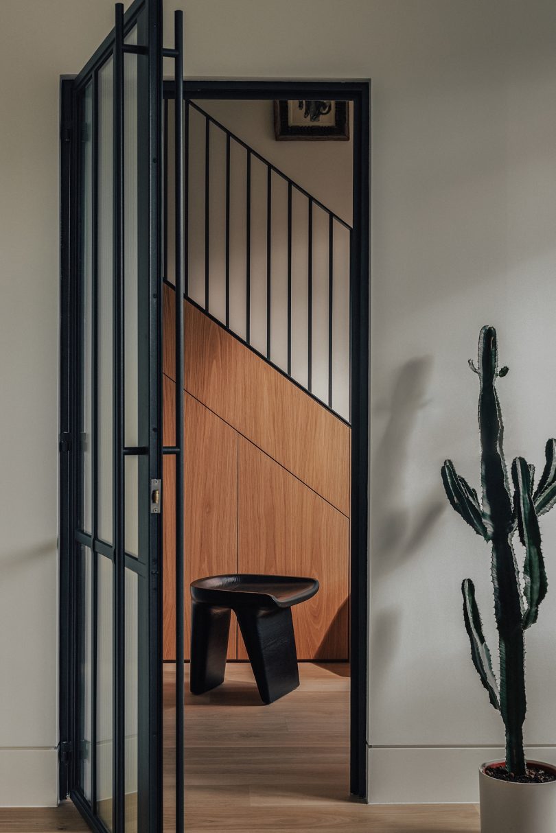 Grafted 设计的极简主义公寓 Apartment Arabescato