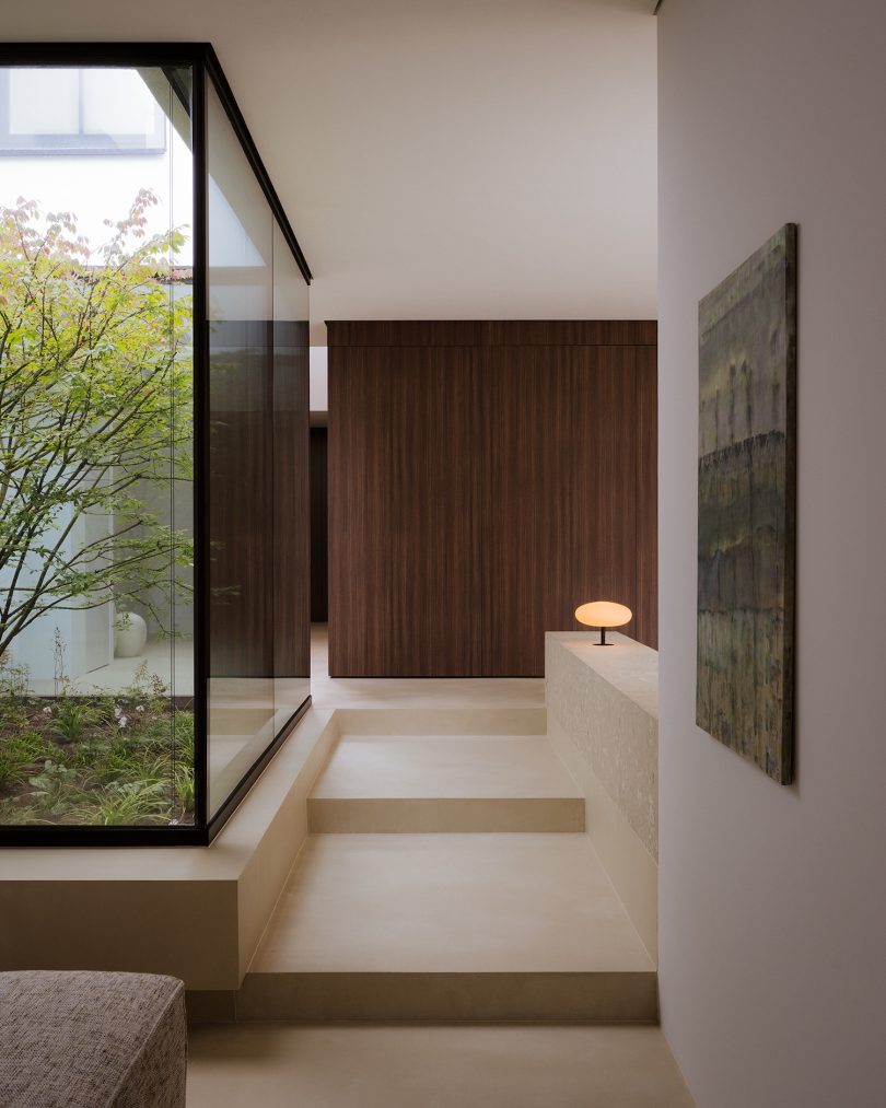 Philipp Architekten 设计的极简主义别墅 Ayoughi House