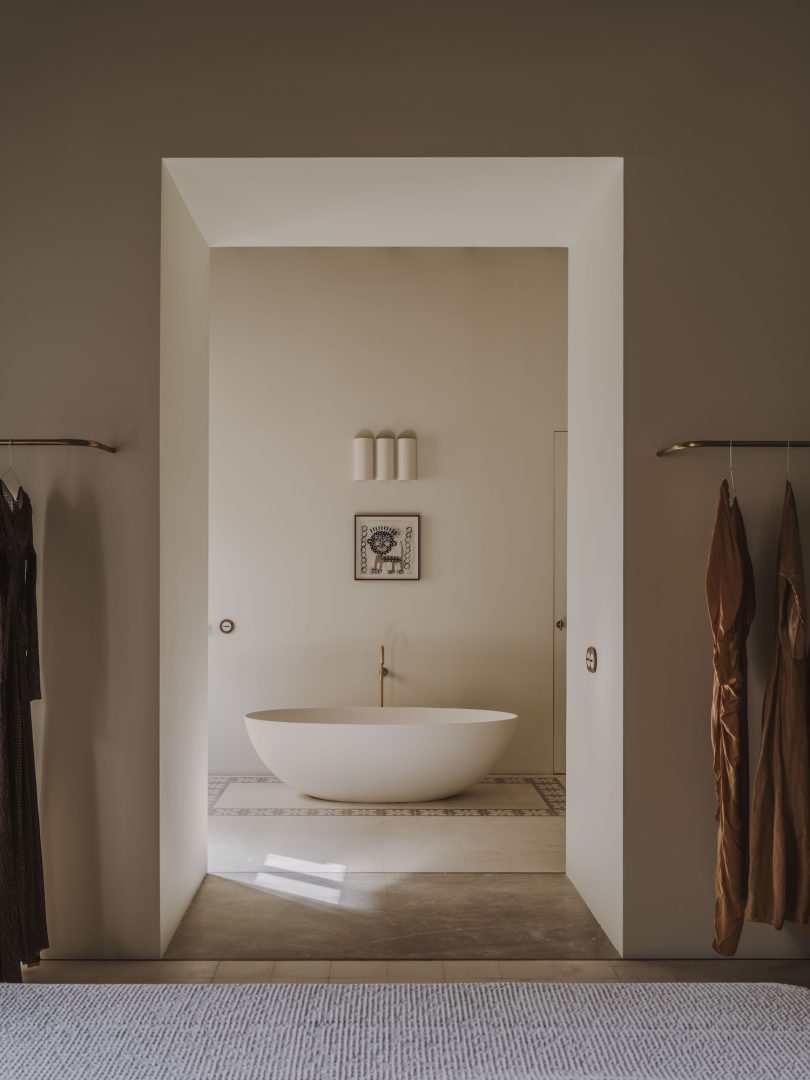 由 NØRA Studio 设计的极简主义住宅 Born 10