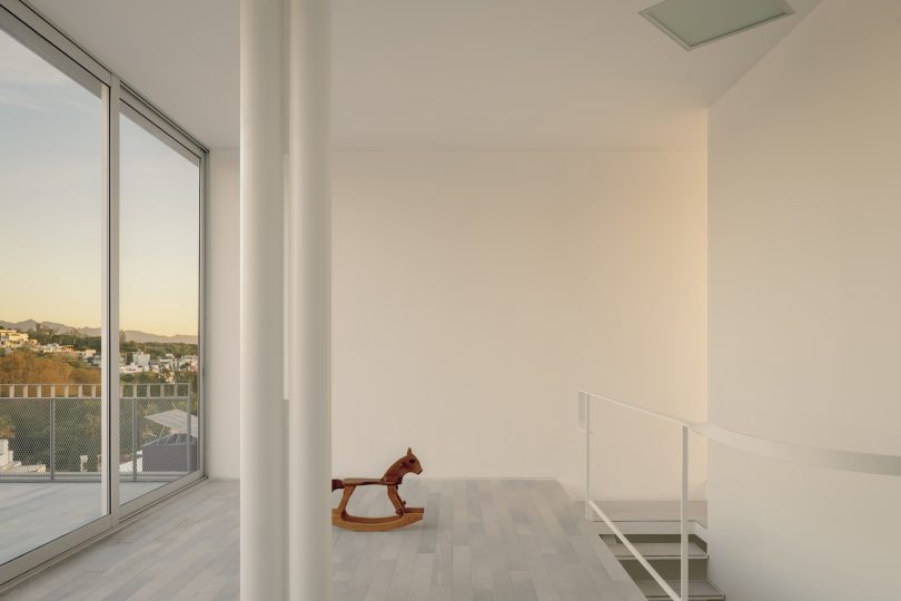 López González 设计的极简主义住宅 Casa Tlaloc