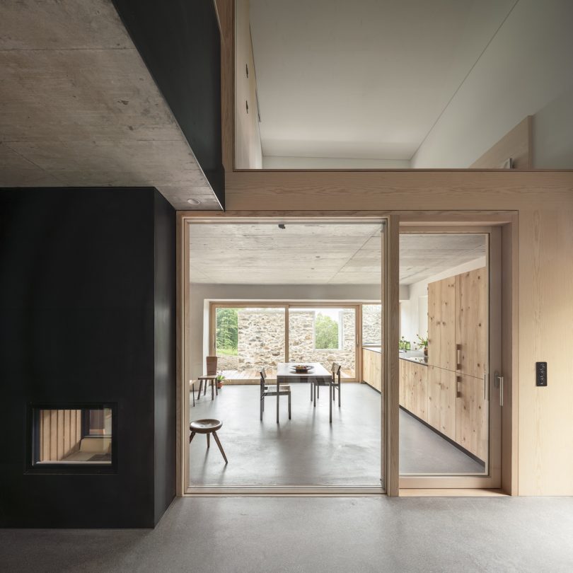 Ralph Germann 设计的极简主义住宅 House JCM