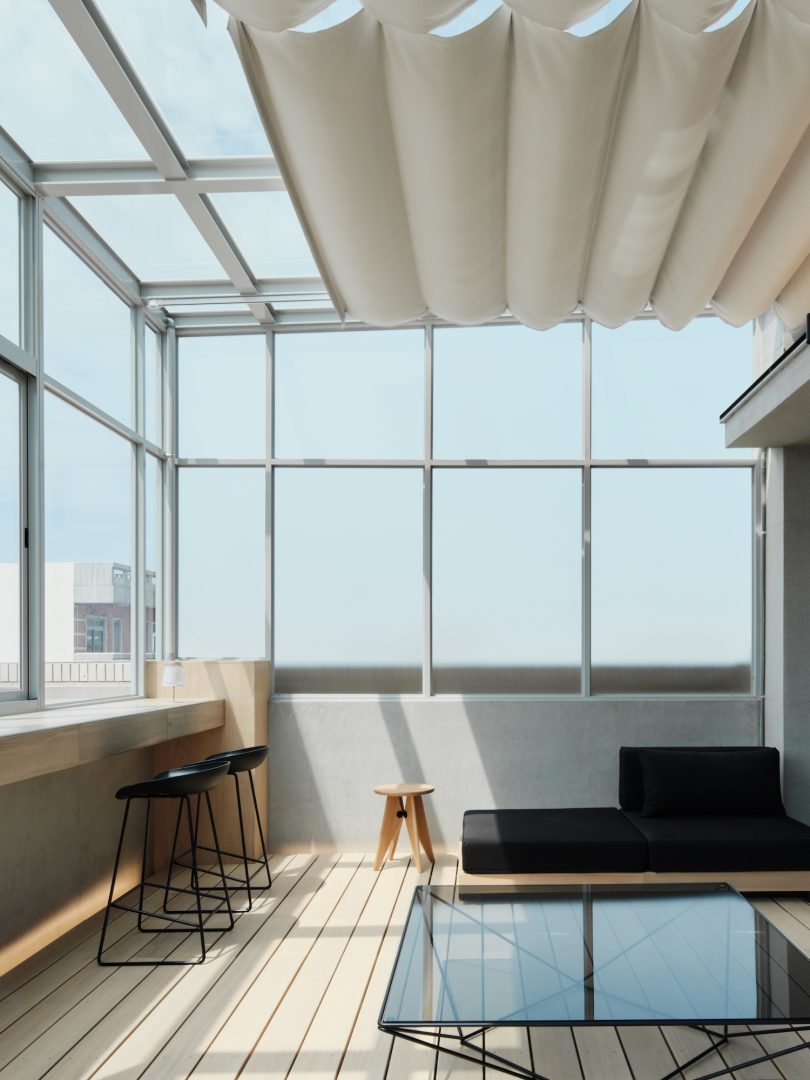 由 Zuso Studio 设计的极简主义住宅 House Kuo