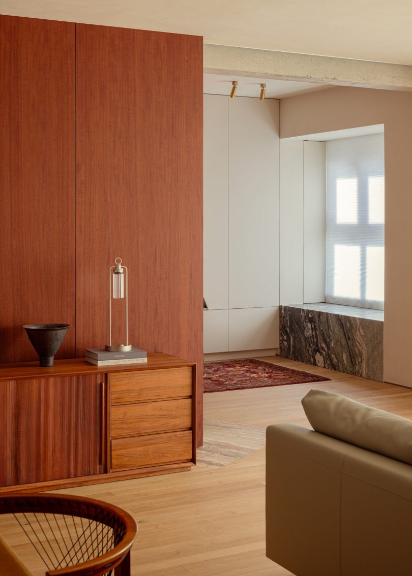 PUJU Design Studio设计的极简主义公寓Natural Shelter