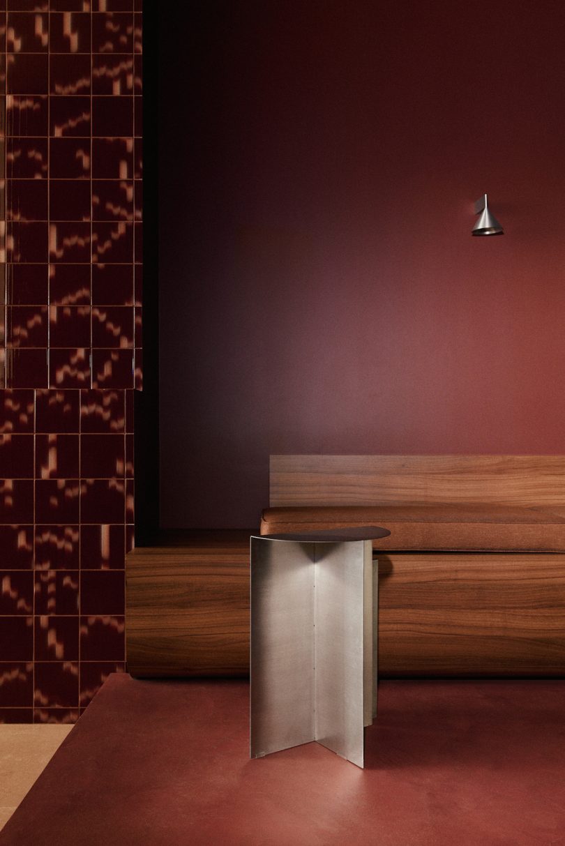 Studio Ines Deschodt设计的极简咖啡馆Spiced Coffee Shop