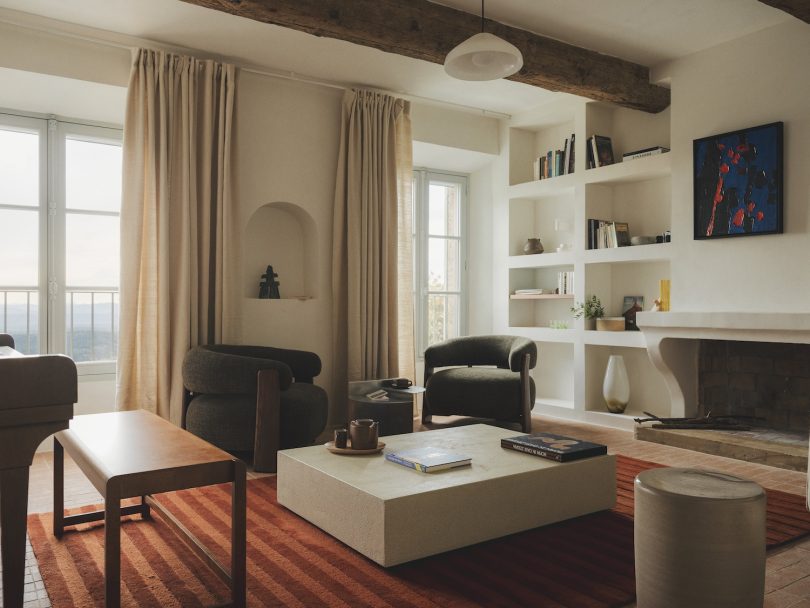 Pareil & Studio Nolet 设计的极简主义住宅 TOURTOUR