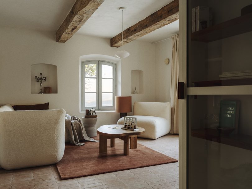 Pareil & Studio Nolet 设计的极简主义住宅 TOURTOUR