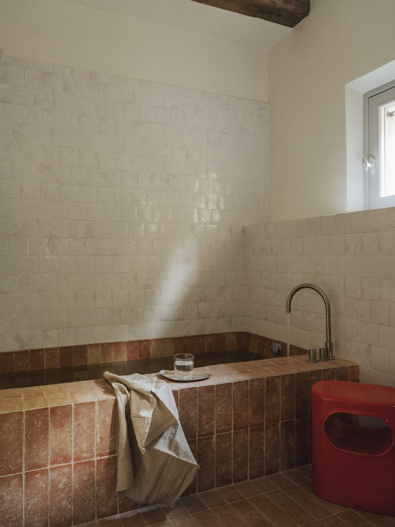 Pareil & Studio Nolet 设计的极简主义住宅 TOURTOUR