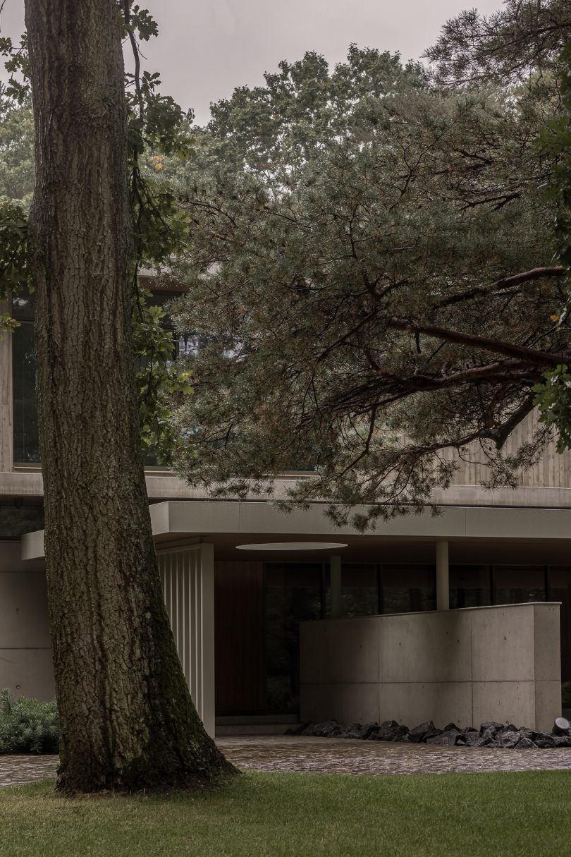 Welten Eliëns Architecten设计的极简主义别墅Concrete House