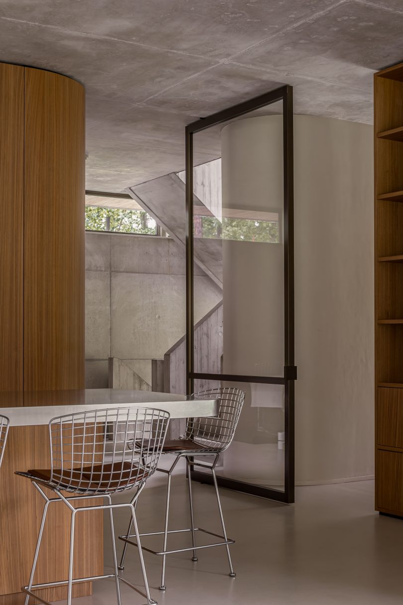 Welten Eliëns Architecten设计的极简主义别墅Concrete House