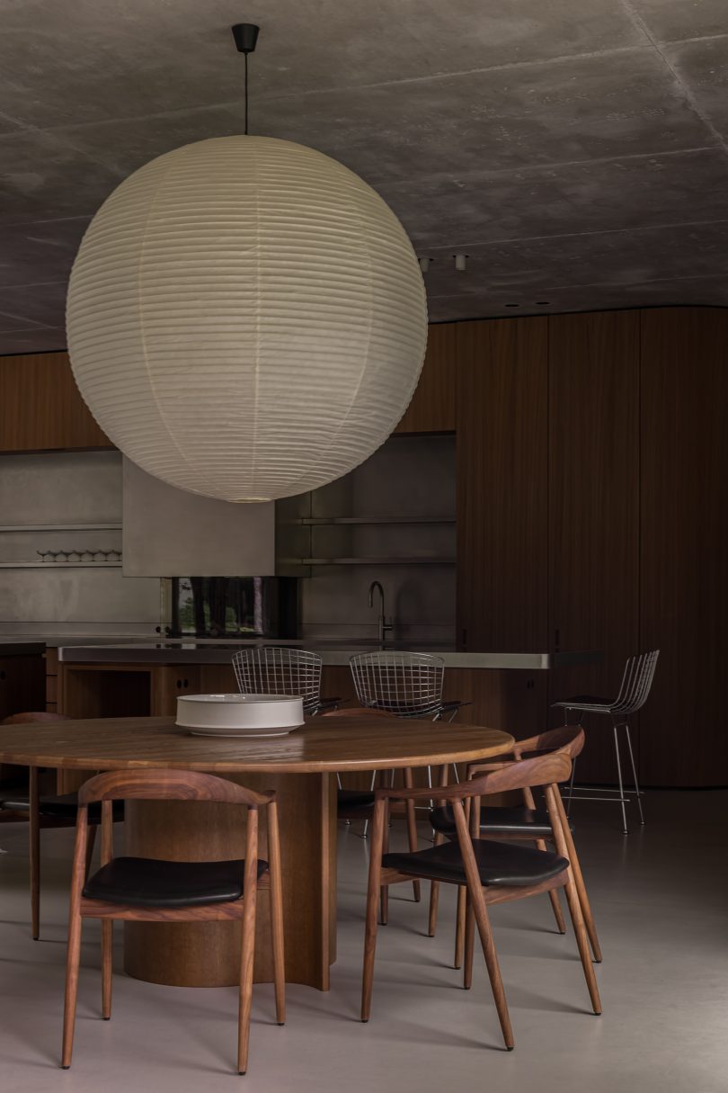 Welten Eliëns Architecten设计的极简主义别墅Concrete House