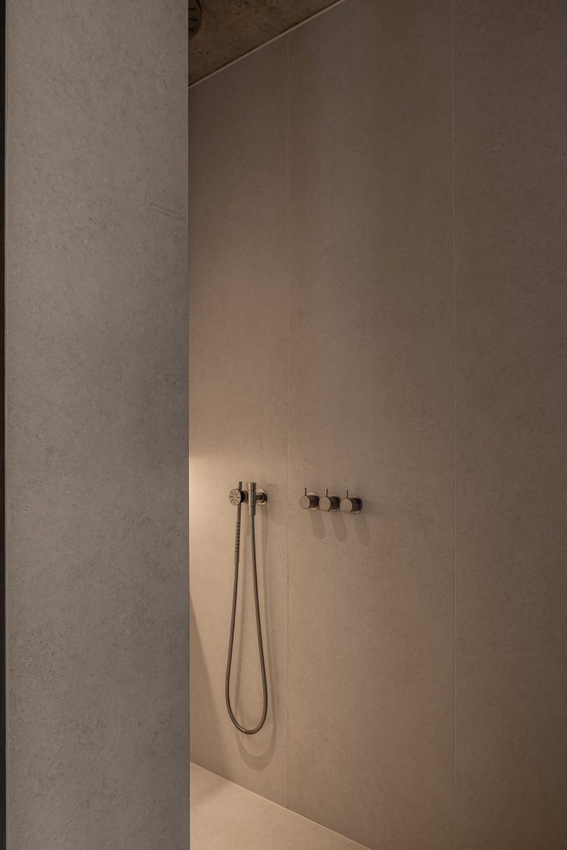 Welten Eliëns Architecten设计的极简主义别墅Concrete House