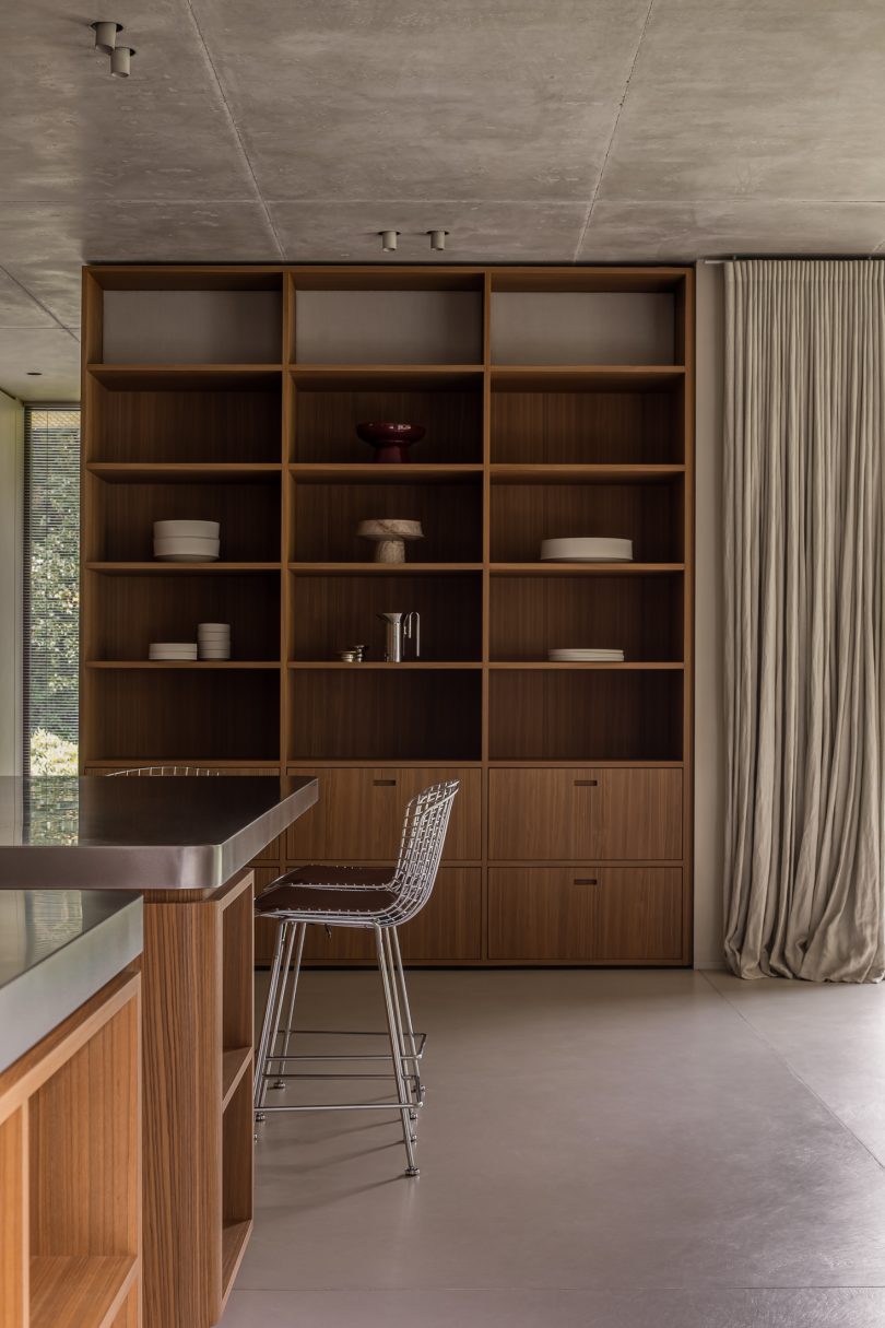 Welten Eliëns Architecten设计的极简主义别墅Concrete House