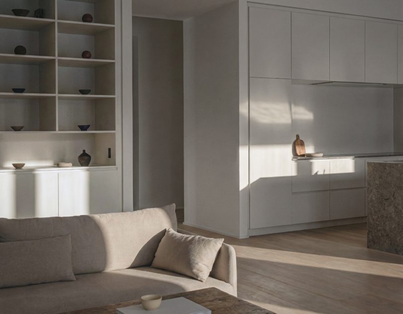 Norm Architects 设计的极简主义住宅 Lakeshore Barn House